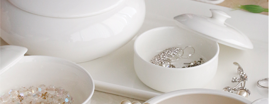 Bone China Bowl with Lid for traditional Asian dining and luxury soup service