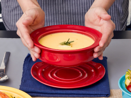 Custom restaurant plate presentation