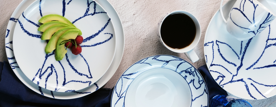 Artist Blue decorative porcelain tableware collection